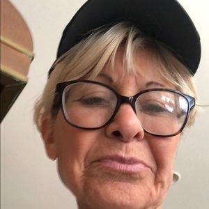 Meet your Posher, Shirley